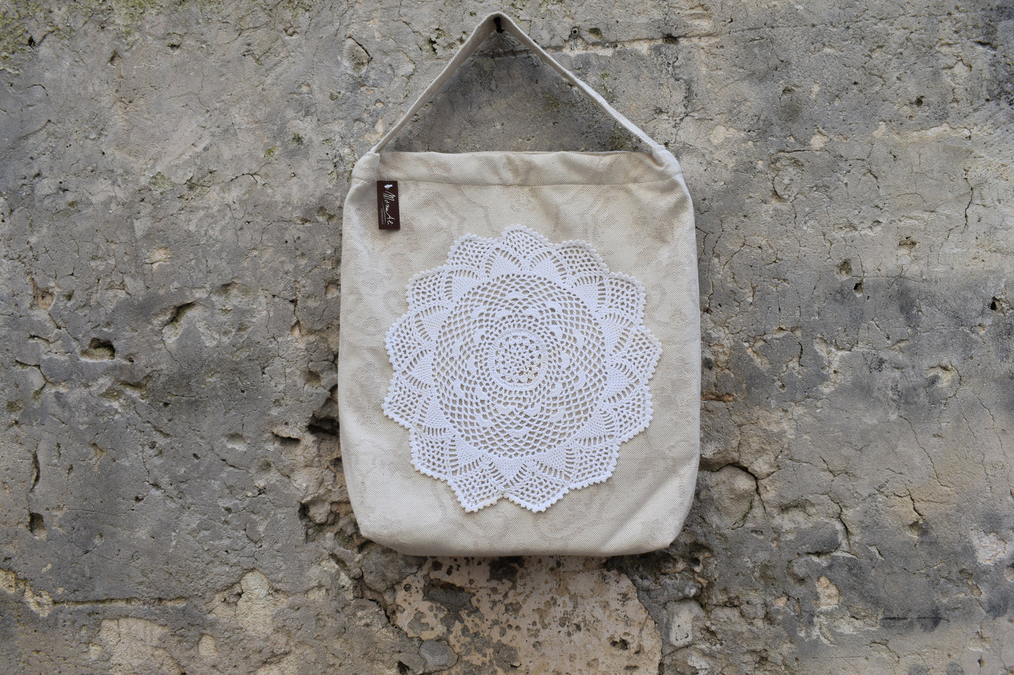 SHOPPER SARINA
