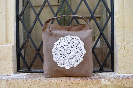 SHOPPER SARINA