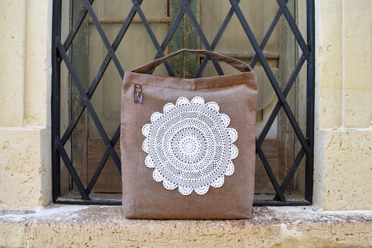 SHOPPER SARINA