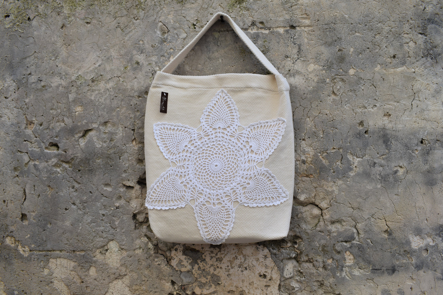 SHOPPER SARINA