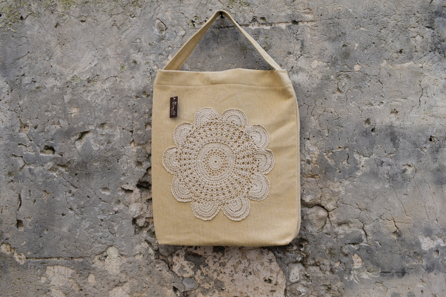 SHOPPER SARINA