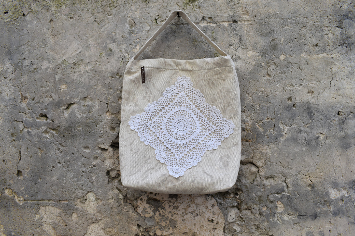 SHOPPER SARINA
